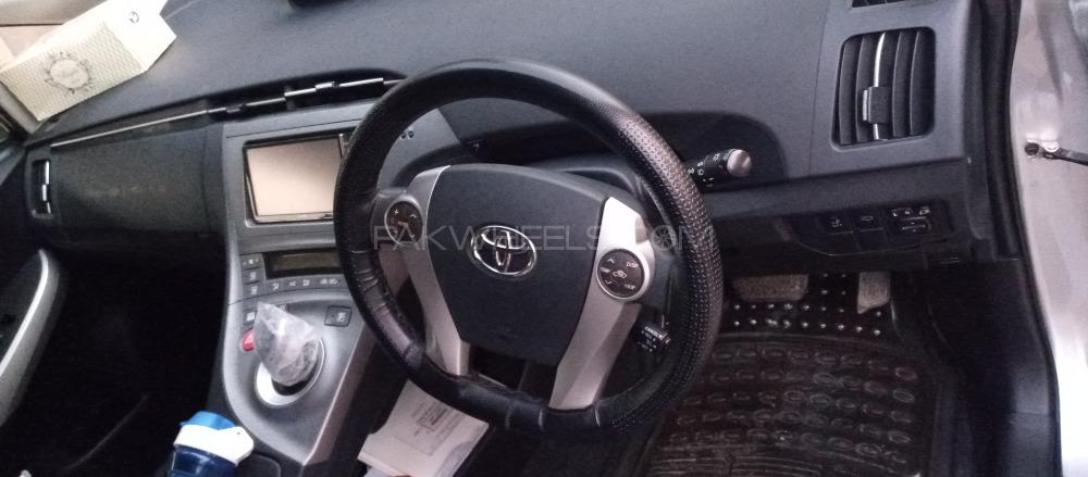 Toyota Prius 2015 for Sale in Peshawar Toyota Prius 2015 for Sale in Peshawar Image-3