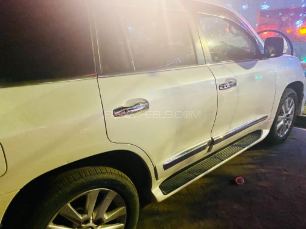 Toyota Land Cruiser 2013 for Sale in Gujranwala Toyota Land Cruiser 2013 for Sale in Gujranwala Image-12