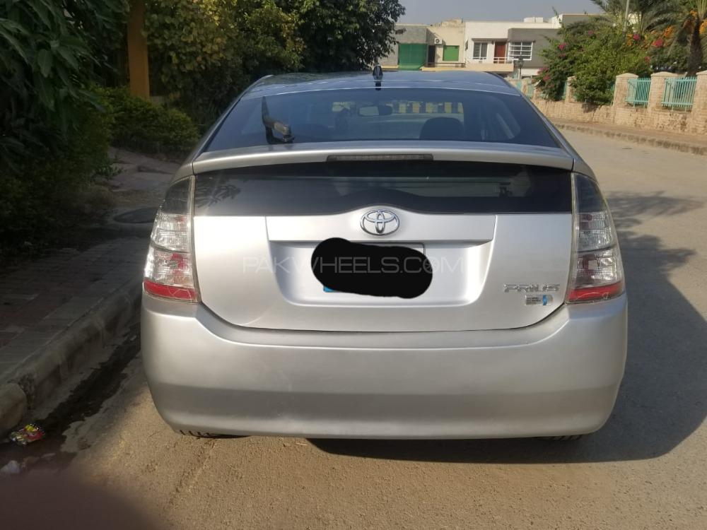 Toyota Prius 2009 for Sale in Islamabad Image-1