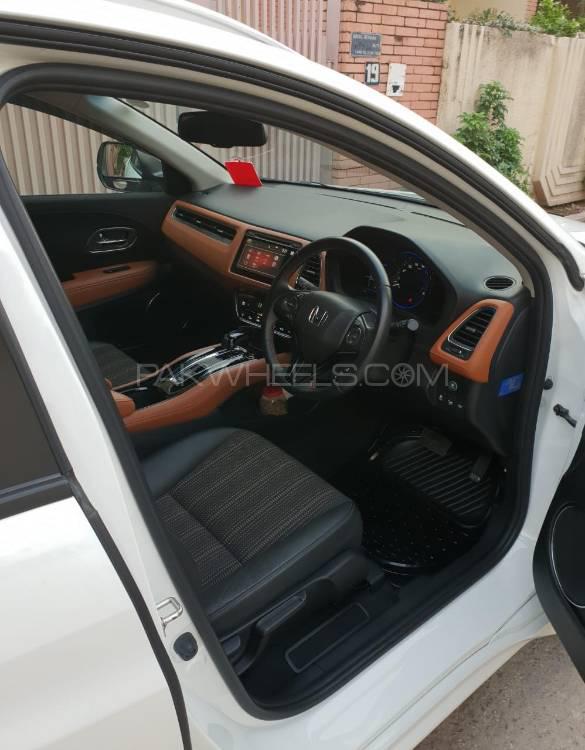 Honda Vezel 2015 for Sale in Rawalpindi Honda Vezel 2015 for Sale in Rawalpindi Image-3