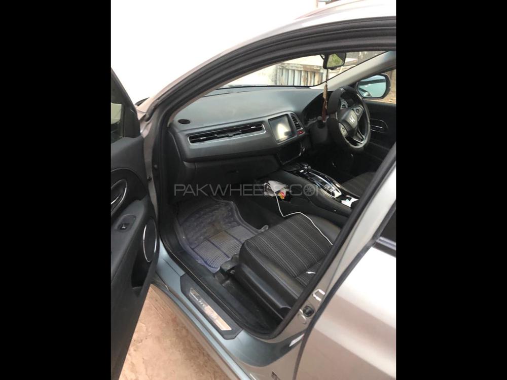 Honda Vezel 2014 for Sale in Lahore Honda Vezel 2014 for Sale in Lahore Image-10