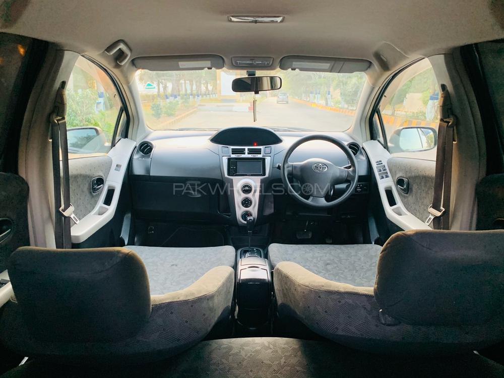 Toyota Vitz 2010 for Sale in Karachi Toyota Vitz 2010 for Sale in Karachi Image-14