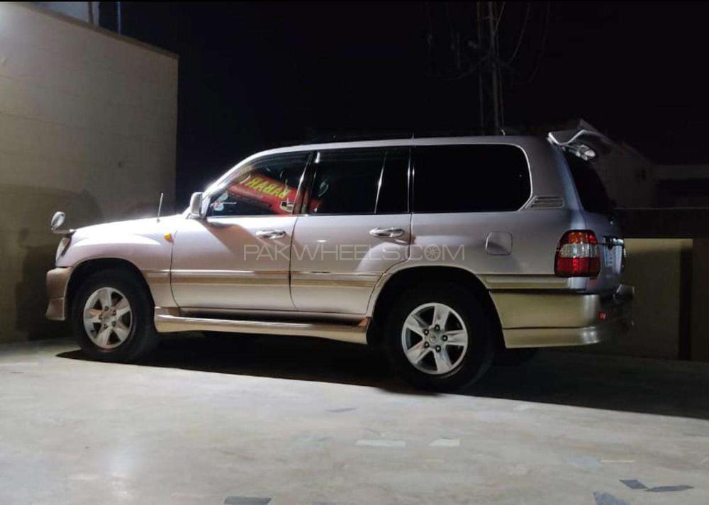 Toyota Land Cruiser 2004 for Sale in Rawalpindi Toyota Land Cruiser 2004 for Sale in Rawalpindi Image-7