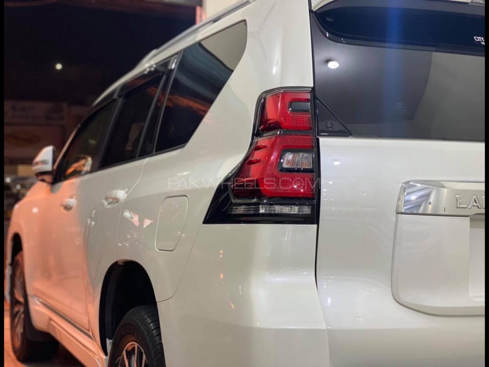 Toyota Prado 2017 for Sale in Lahore Toyota Prado 2017 for Sale in Lahore Image-2