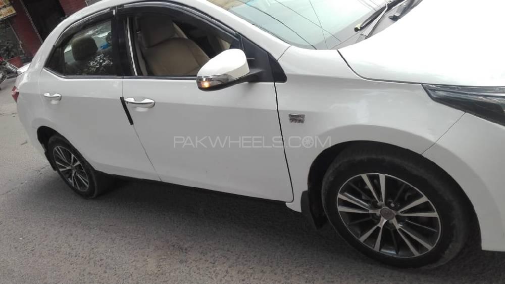 Toyota Corolla 2015 for Sale in Lahore Toyota Corolla 2015 for Sale in Lahore Image-8