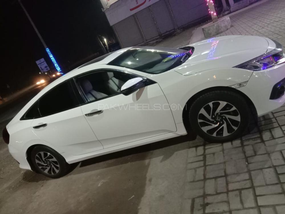 ہونڈا سوک 2017 for Sale in گجرات ہونڈا سوک 2017 for Sale in گجرات Image-4