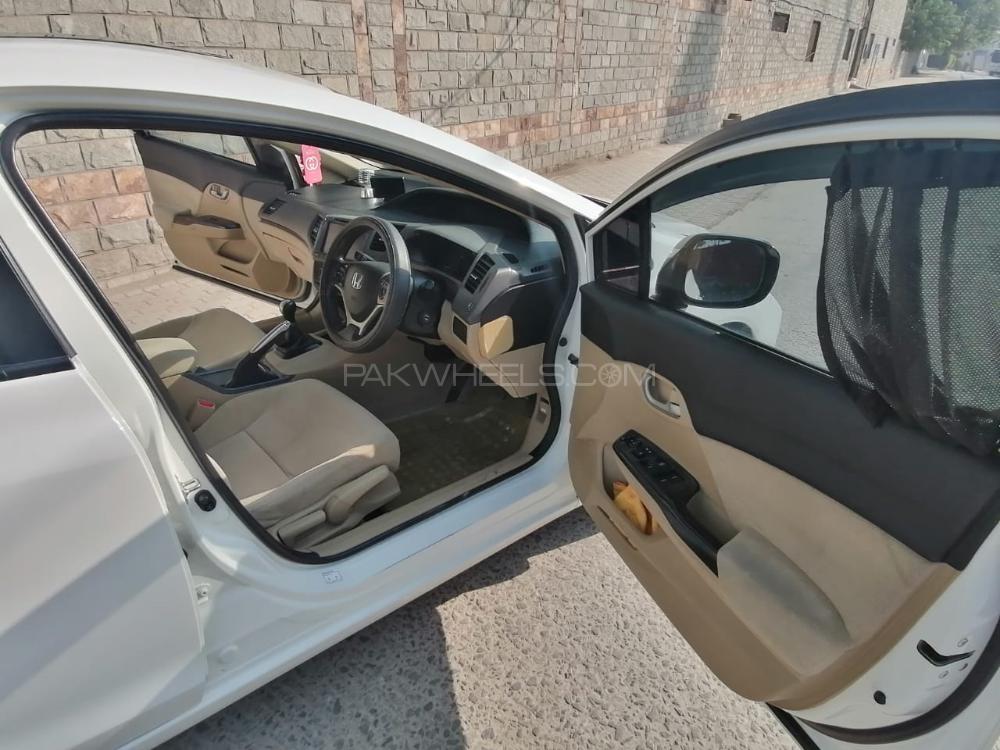 Honda Civic 2014 for Sale in Rawalpindi Honda Civic 2014 for Sale in Rawalpindi Image-8