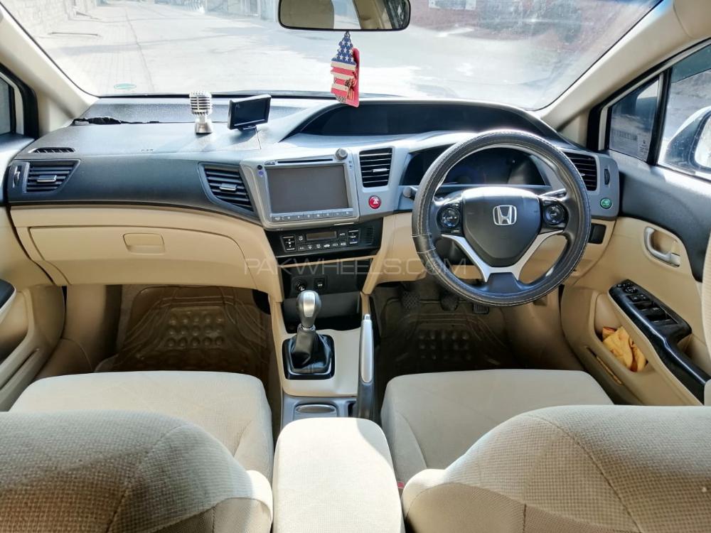 Honda Civic 2014 for Sale in Rawalpindi Honda Civic 2014 for Sale in Rawalpindi Image-10