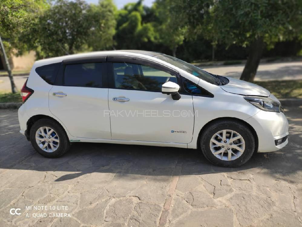 Nissan Note 2016 for Sale in Islamabad Nissan Note 2016 for Sale in Islamabad Image-6