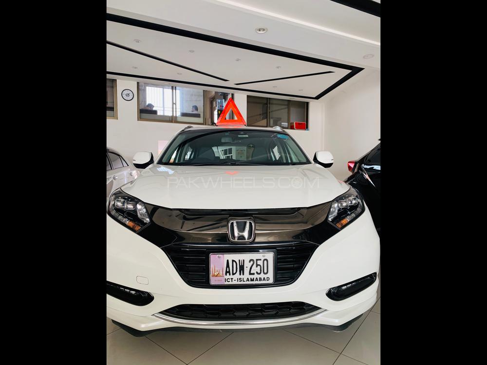Honda Vezel 2016 for Sale in Peshawar Image-1