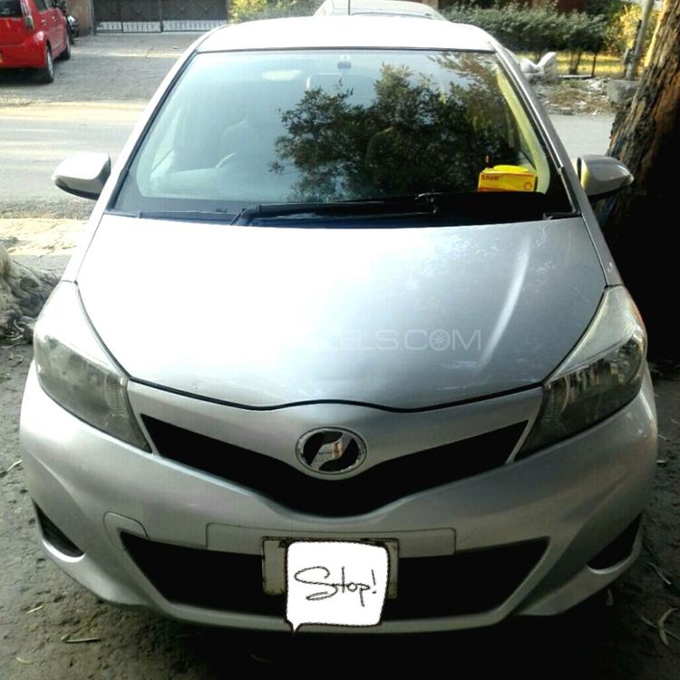 Toyota Vitz 2012 for Sale in Islamabad Image-1