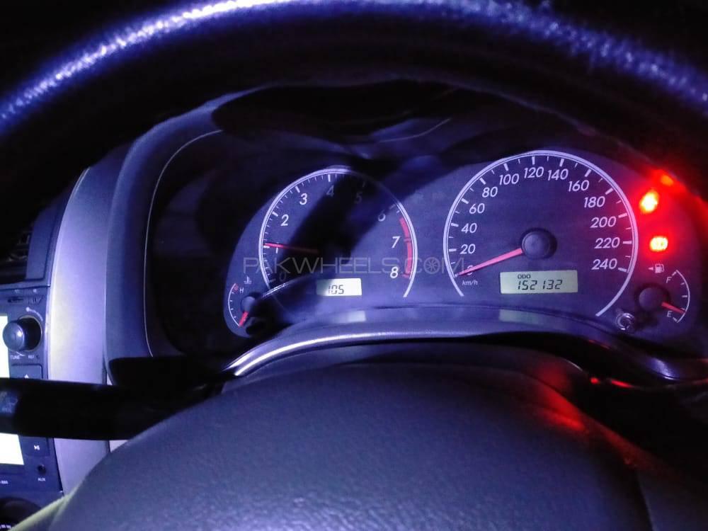 Toyota Corolla 2011 for Sale in Chishtian Image-1