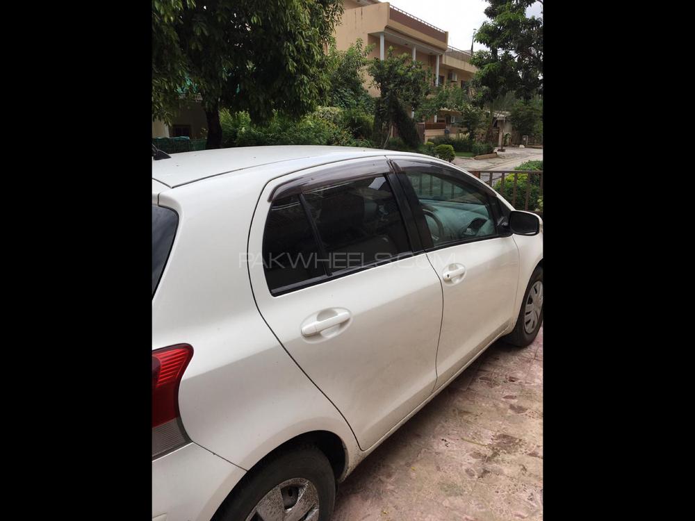 Toyota Vitz 2011 for Sale in Islamabad Image-1