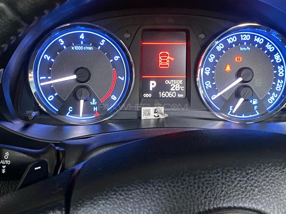 Toyota Corolla 2016 for Sale in Lahore Image-1