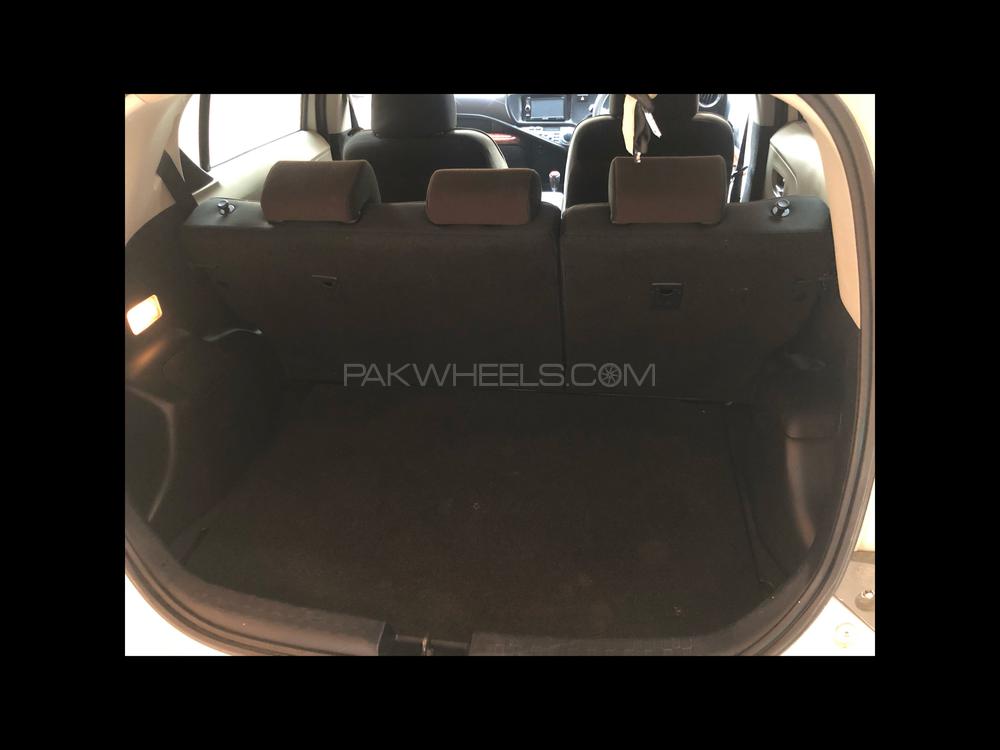 Toyota Aqua 2012 for Sale in Lahore Toyota Aqua 2012 for Sale in Lahore Image-12