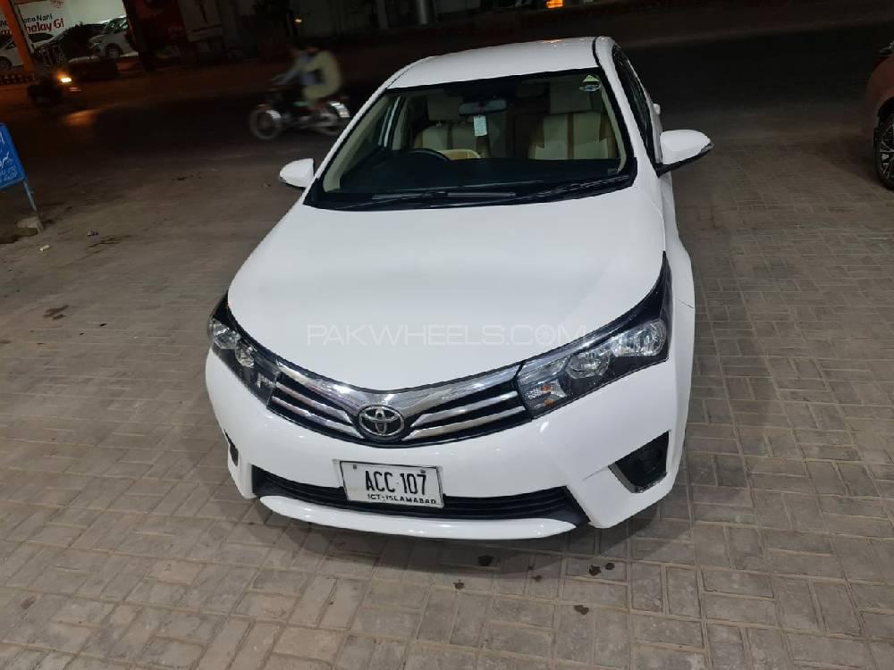Toyota Corolla 2016 for Sale in Lahore Image-1