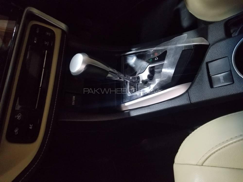 Toyota Corolla 2018 for Sale in Multan Toyota Corolla 2018 for Sale in Multan Image-2