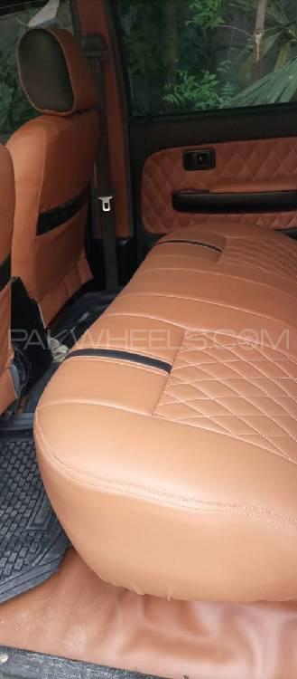 Toyota Hilux 2003 for Sale in Karachi Toyota Hilux 2003 for Sale in Karachi Image-11