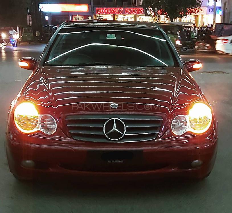 Mercedes Benz C Class 2003 for Sale in Islamabad Image-1