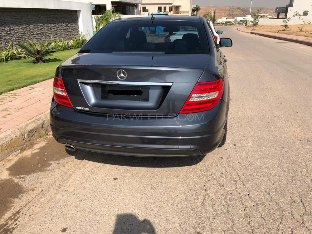 Mercedes Benz C Class 2007 for Sale in Islamabad Image-1
