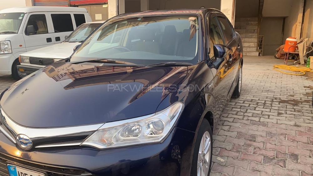 Toyota Corolla Axio 2015 for Sale in Peshawar Toyota Corolla Axio 2015 for Sale in Peshawar Image-2