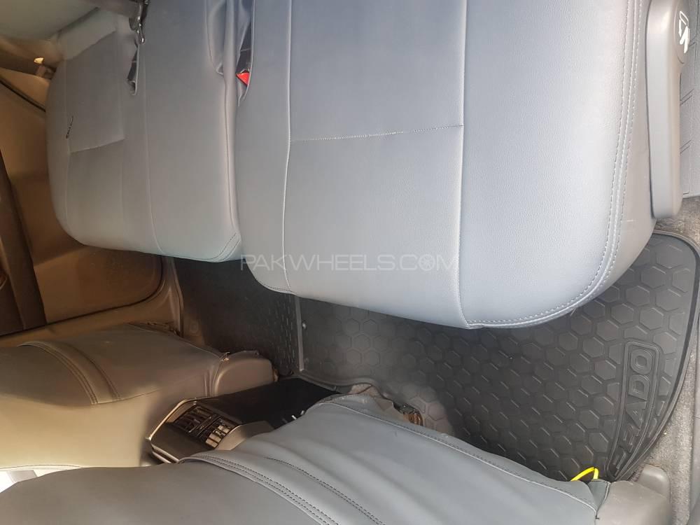 Toyota Prado 2010 for Sale in Lahore Toyota Prado 2010 for Sale in Lahore Image-13