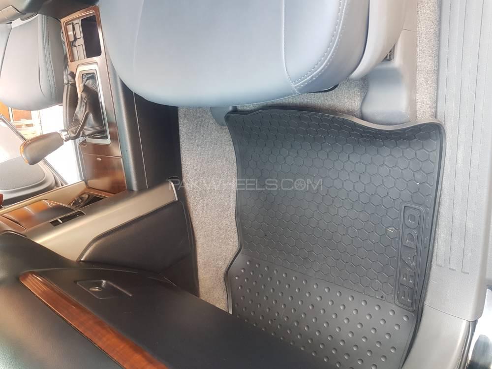 Toyota Prado 2010 for Sale in Lahore Toyota Prado 2010 for Sale in Lahore Image-12