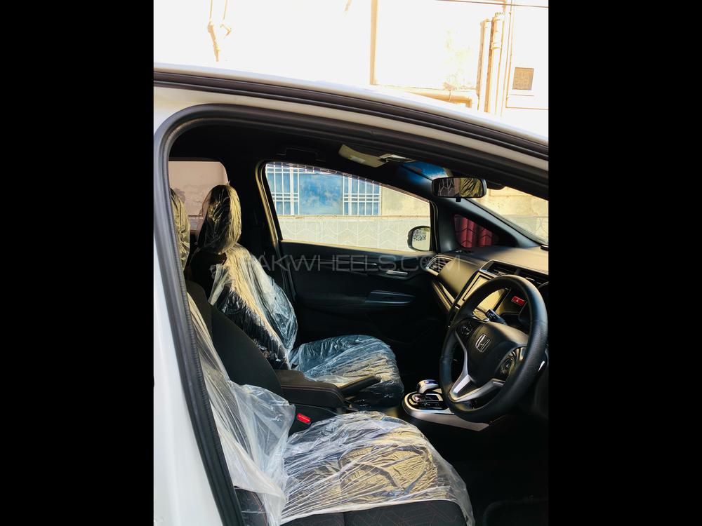 Honda Fit 2015 for Sale in Multan Honda Fit 2015 for Sale in Multan Image-8