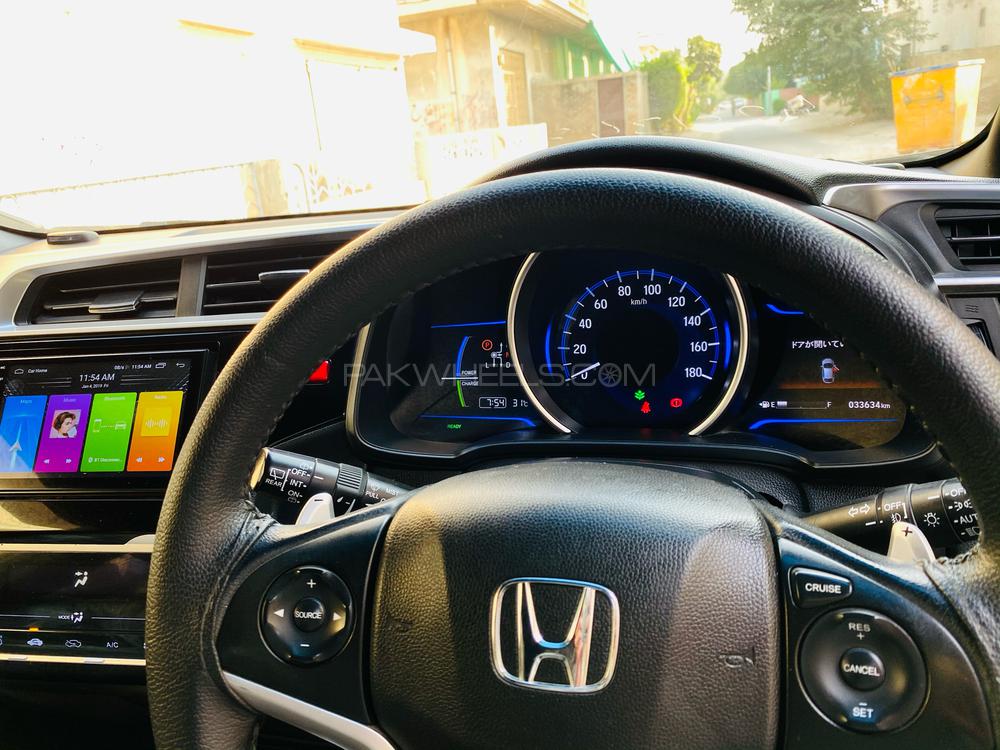 Honda Fit 2015 for Sale in Multan Honda Fit 2015 for Sale in Multan Image-10