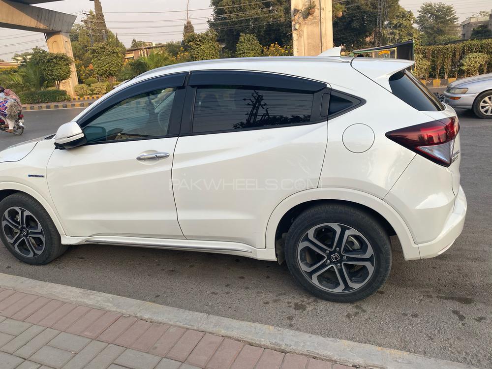 Honda Vezel 2017 for Sale in Rawalpindi Honda Vezel 2017 for Sale in Rawalpindi Image-8