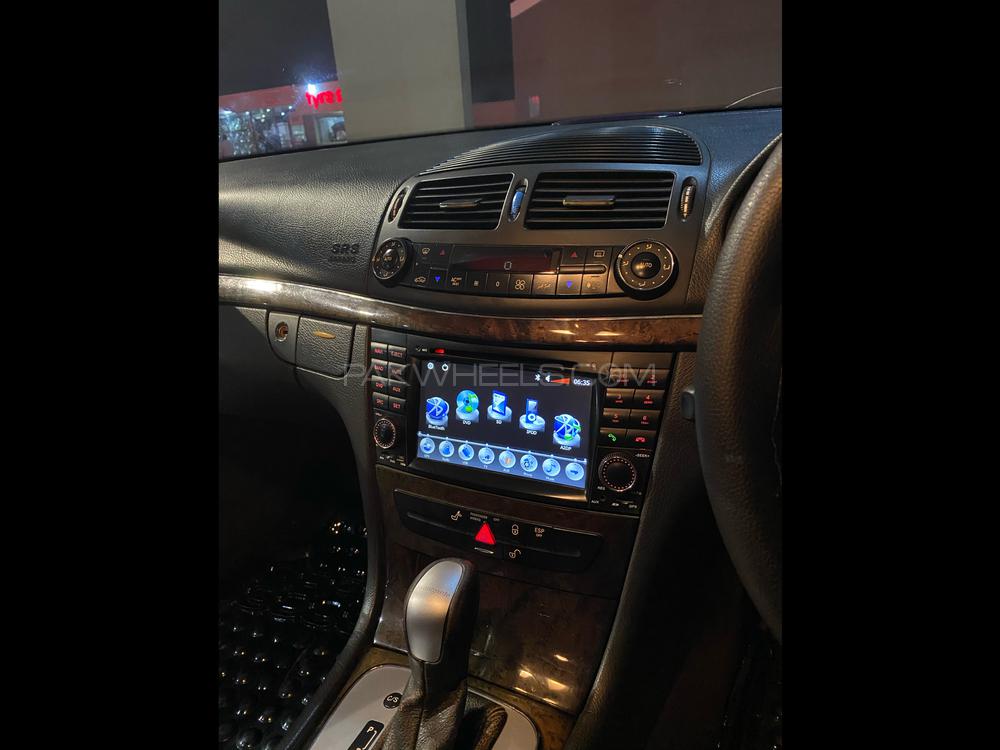 Mercedes Benz E Class 2004 for Sale in Lahore Mercedes Benz E Class 2004 for Sale in Lahore Image-5