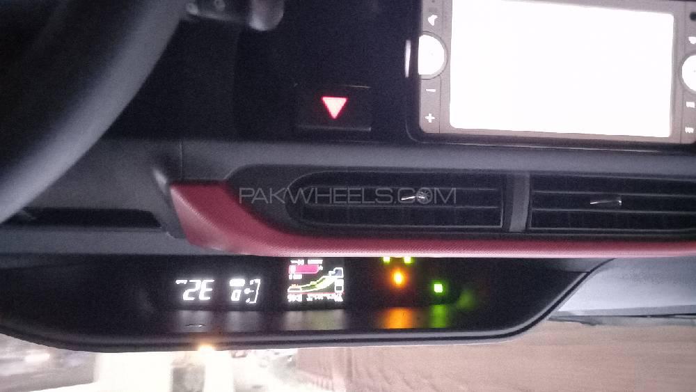 Toyota Aqua 2015 for Sale in Peshawar Toyota Aqua 2015 for Sale in Peshawar Image-15