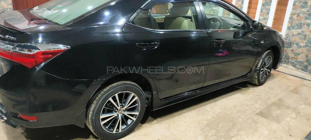Toyota Corolla 2018 for Sale in Lahore Image-1