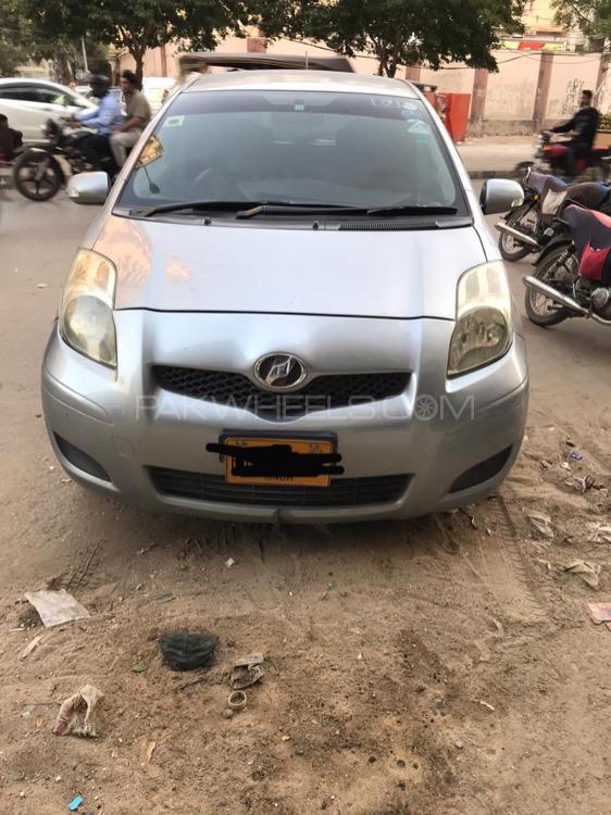 Toyota Vitz 2009 for Sale in Karachi Image-1