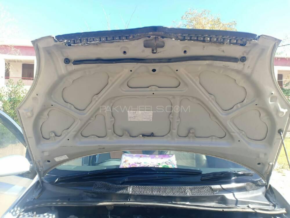 Toyota Vitz 2000 for Sale in Bannu Toyota Vitz 2000 for Sale in Bannu Image-11