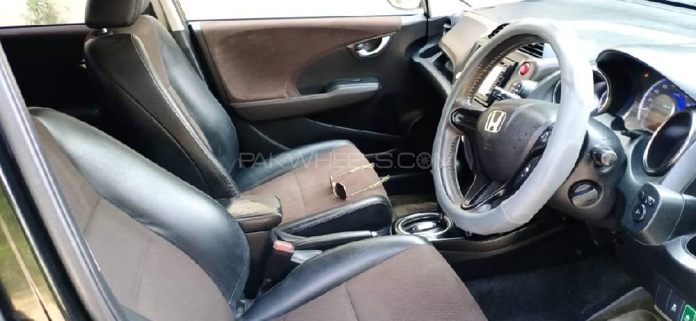 Honda Fit 2011 for Sale in Karachi Honda Fit 2011 for Sale in Karachi Image-11
