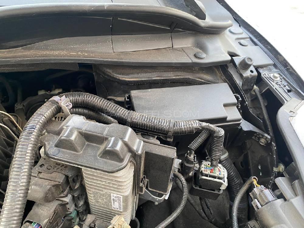 Honda Vezel 2020 for Sale in Bahawalpur Honda Vezel 2020 for Sale in Bahawalpur Image-13