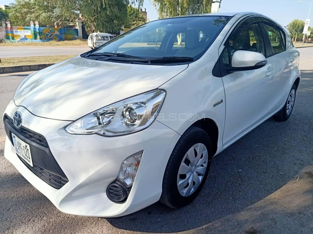 Toyota Aqua 2017 for Sale in Islamabad Toyota Aqua 2017 for Sale in Islamabad Image-5