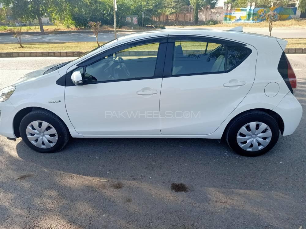 Toyota Aqua 2017 for Sale in Islamabad Toyota Aqua 2017 for Sale in Islamabad Image-8