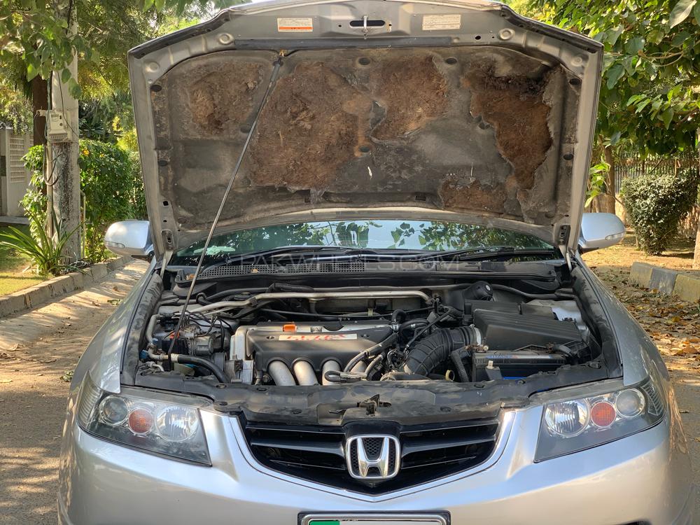 Honda Accord 2004 for Sale in Lahore Honda Accord 2004 for Sale in Lahore Image-9