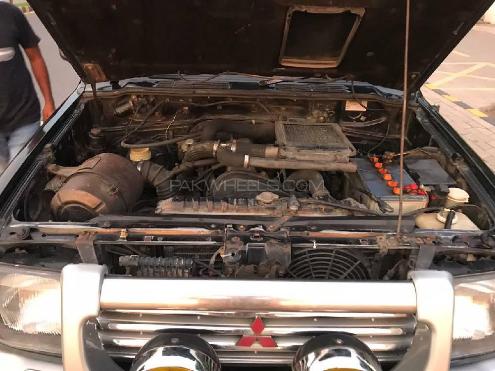 Mitsubishi Pajero 1992 for Sale in Lahore Mitsubishi Pajero 1992 for Sale in Lahore Image-7