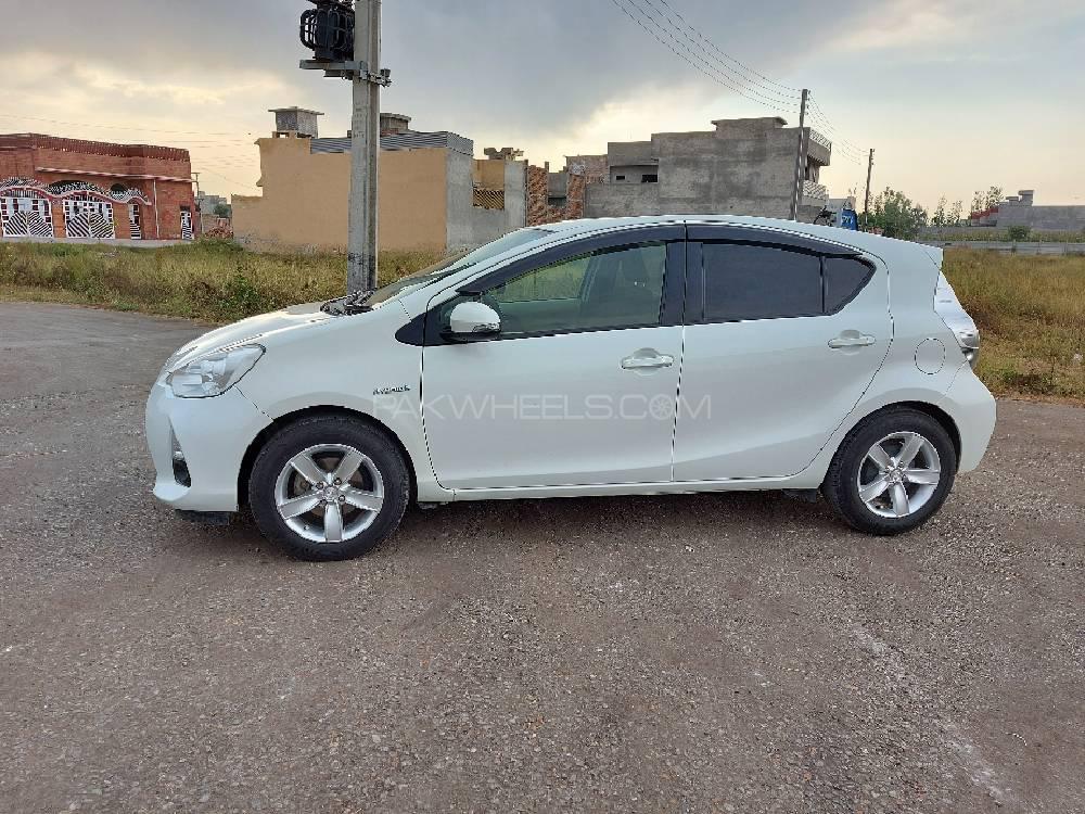 Toyota Aqua 2013 for Sale in Mardan Toyota Aqua 2013 for Sale in Mardan Image-3