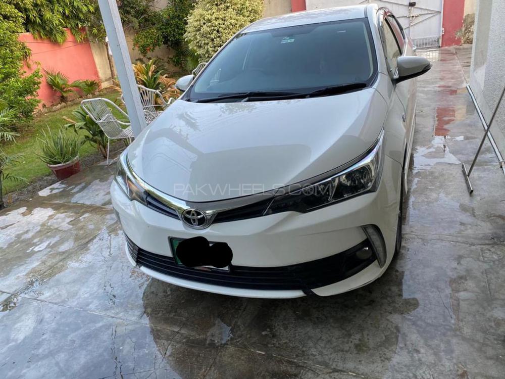 Toyota Corolla 2017 for Sale in Lahore Image-1