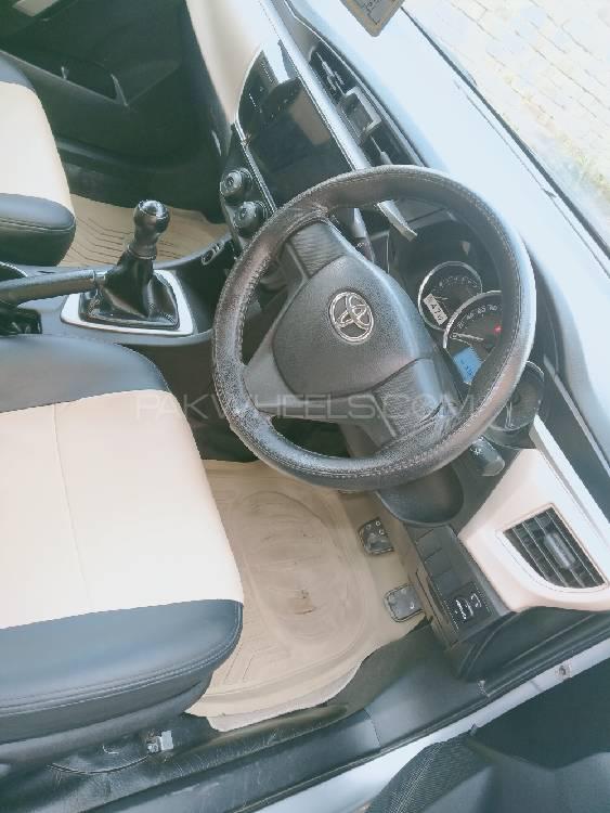 Toyota Corolla 2017 for Sale in Sialkot Toyota Corolla 2017 for Sale in Sialkot Image-3