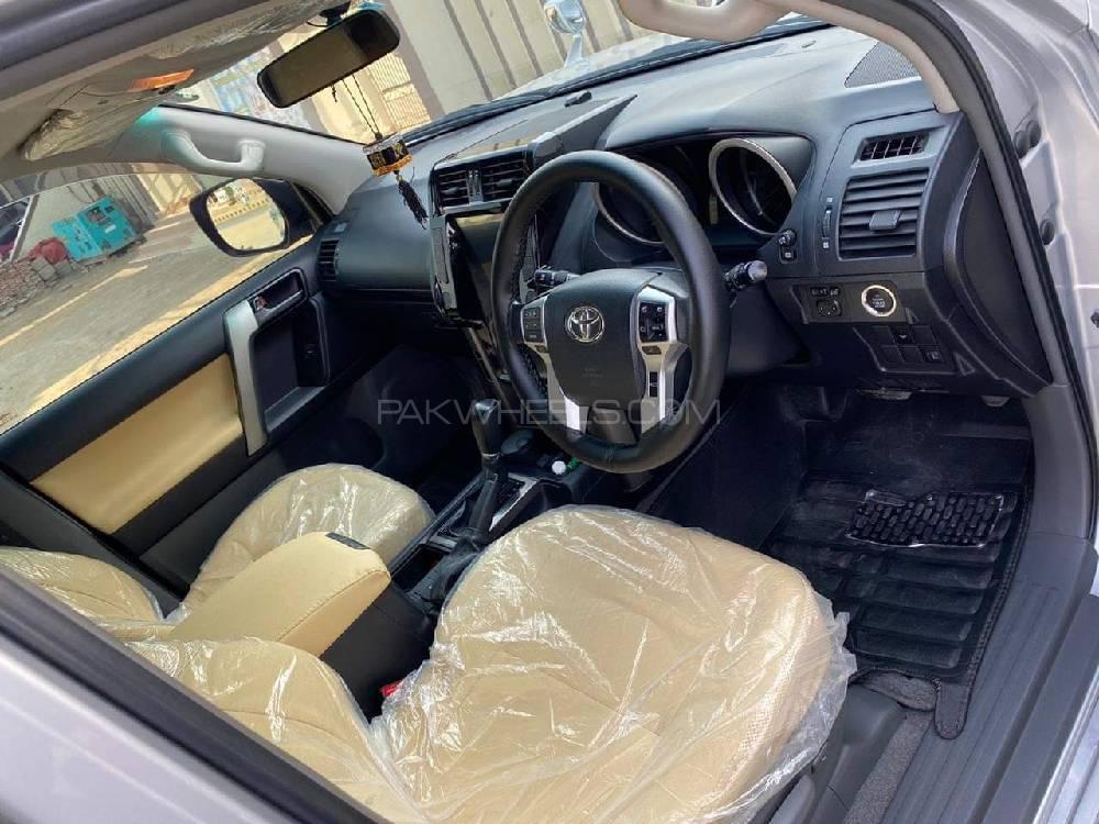 Toyota Prado 2017 for Sale in Hyderabad Toyota Prado 2017 for Sale in Hyderabad Image-8