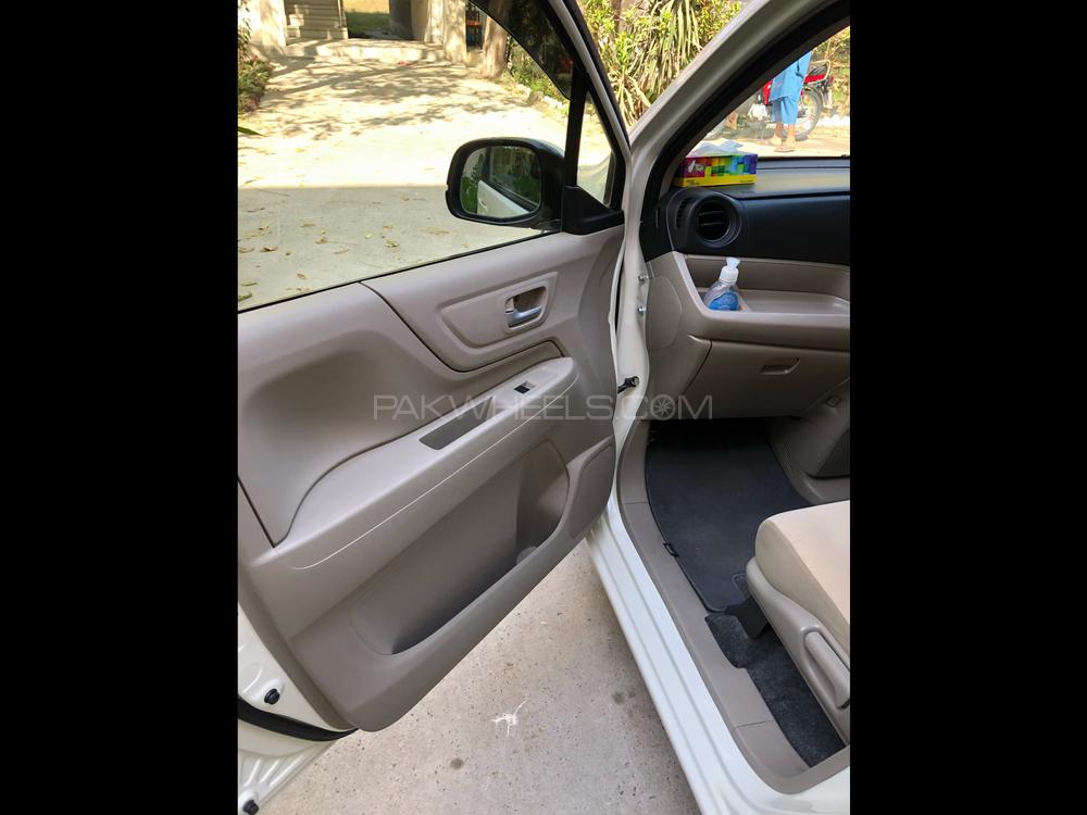 Honda N Wgn 2014 for Sale in Peshawar Honda N Wgn 2014 for Sale in Peshawar Image-4