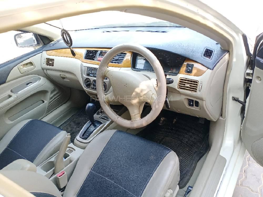 Mitsubishi Lancer 2005 for Sale in Lahore Mitsubishi Lancer 2005 for Sale in Lahore Image-13