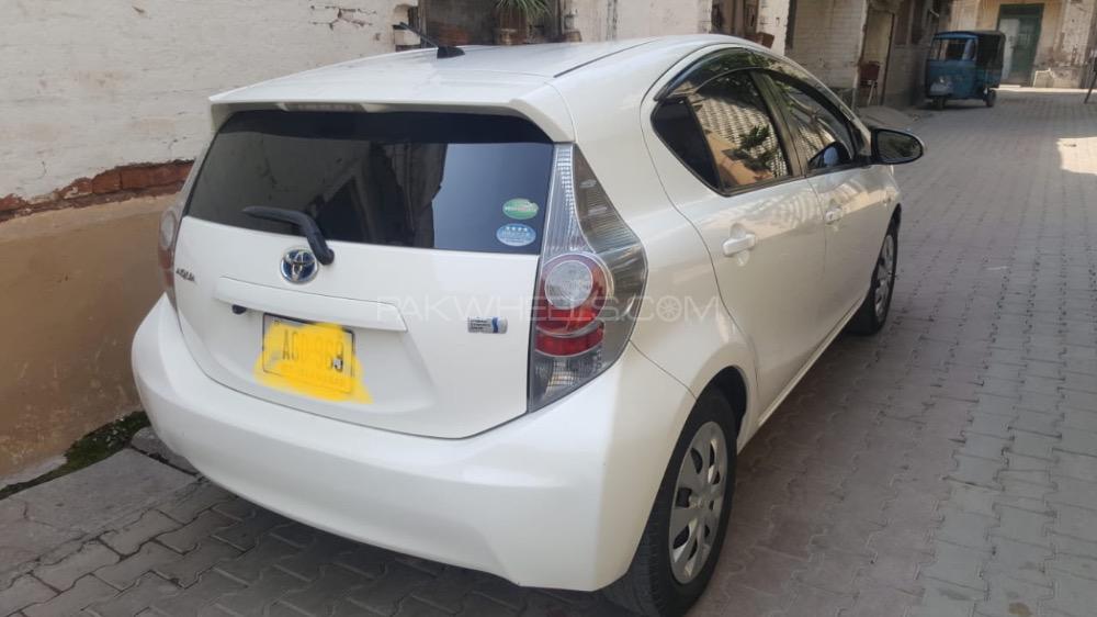 ٹویوٹا اکوا 2014 for Sale in پشاور ٹویوٹا اکوا 2014 for Sale in پشاور Image-9