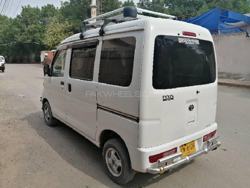 Toyota Pixis Van 2013 for Sale in Karachi Toyota Pixis Van 2013 for Sale in Karachi Image-6