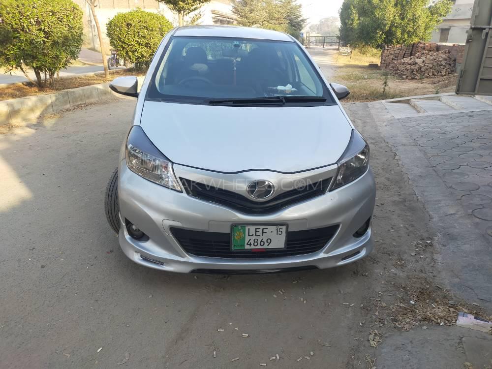 Toyota Vitz 2013 for Sale in Faisalabad Image-1